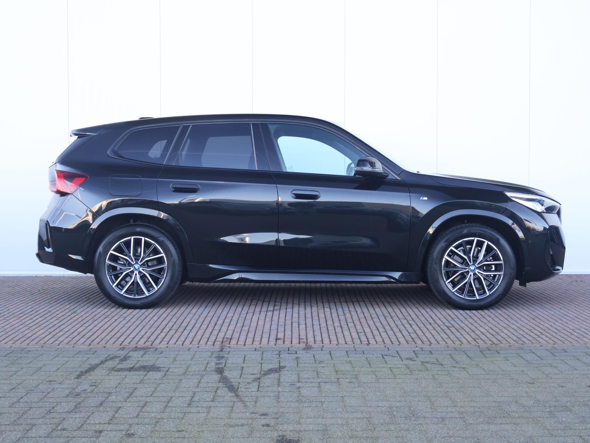BMW iX1 xDrive30 67 kWh - Afbeelding 3