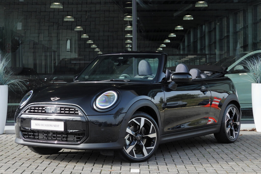 MINI Cooper Cabrio 1