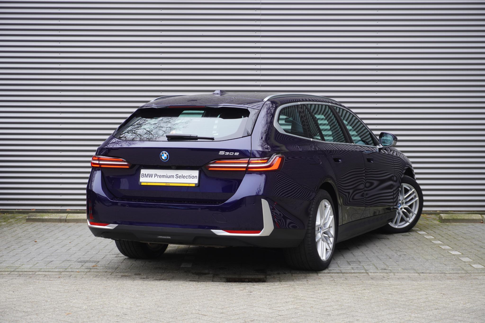 BMW 5 Serie Touring 530e - Afbeelding 2