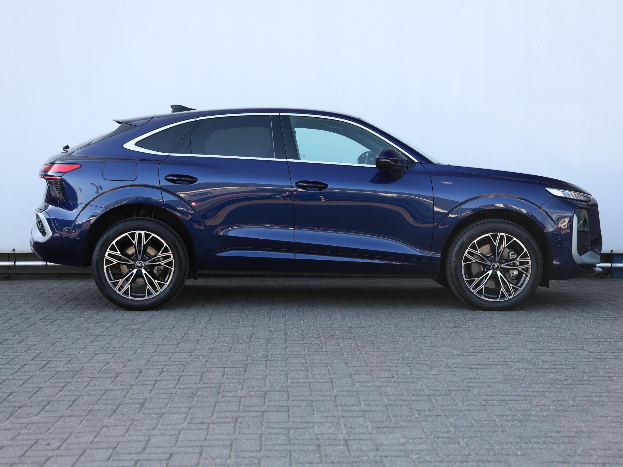 Audi Q3 Sportback e-hybrid 272pk S edition - Afbeelding 2