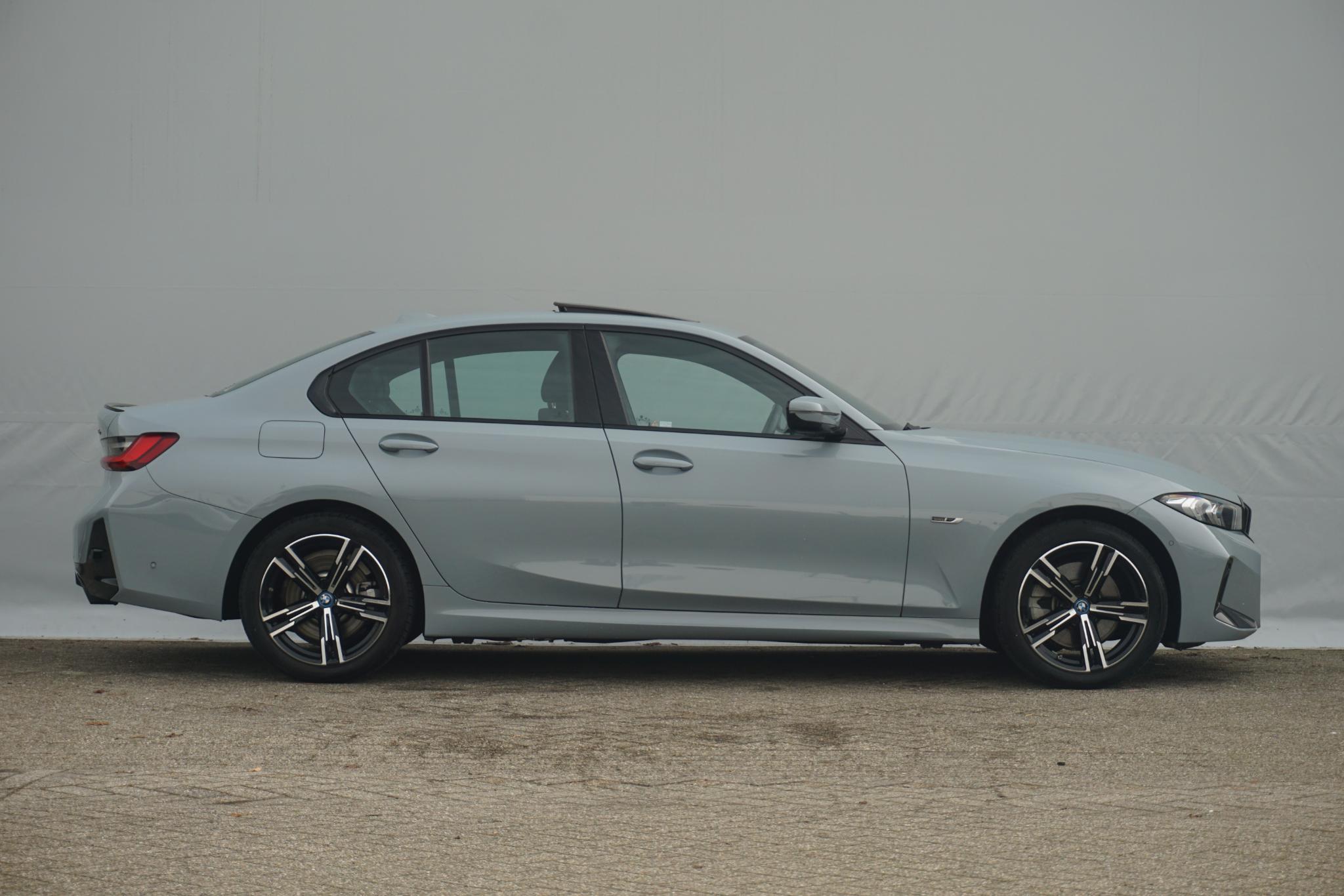 BMW 3 Serie 330e - Afbeelding 4