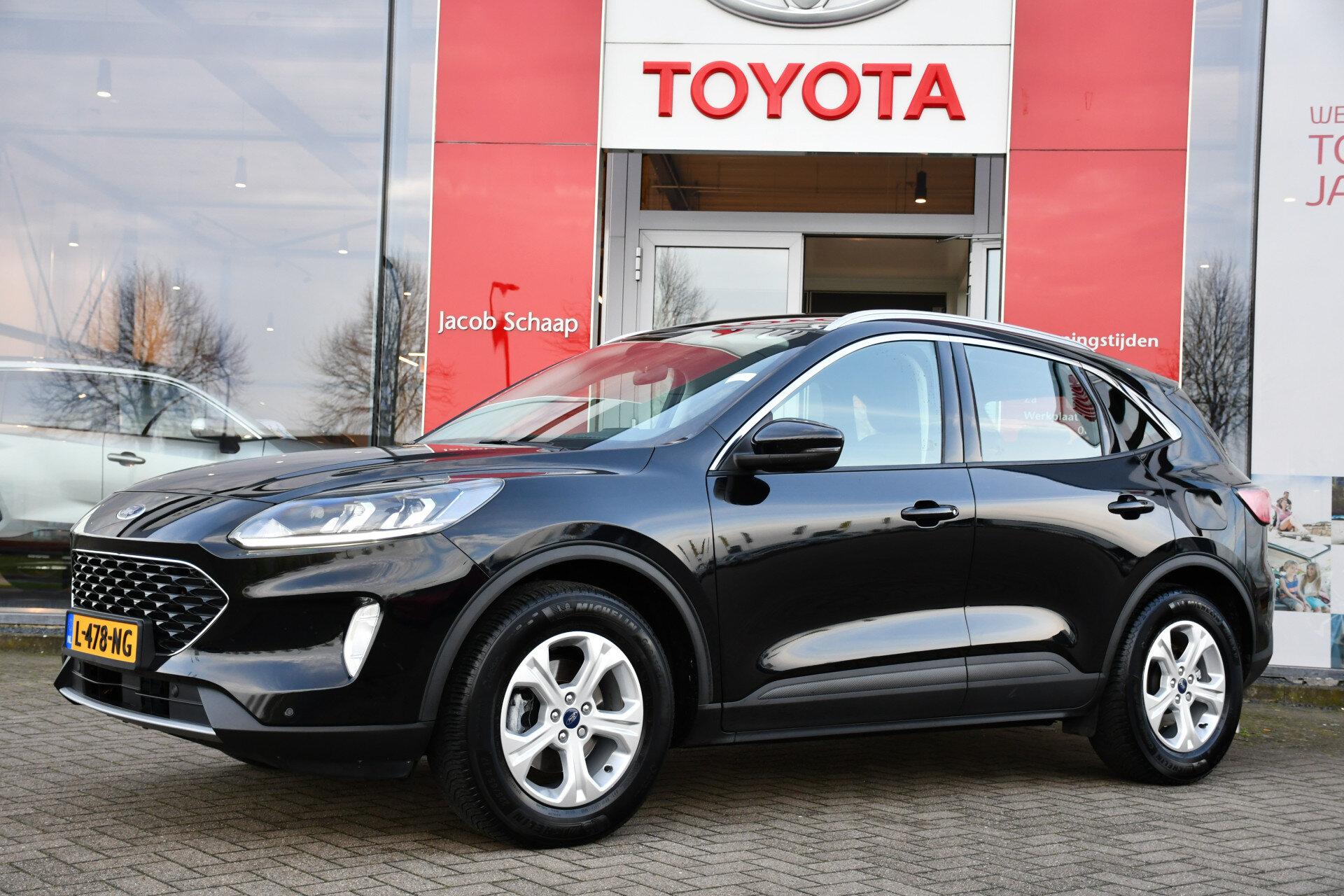 Ford Kuga 1.5 EcoBoost Dragon Titanium 150pk