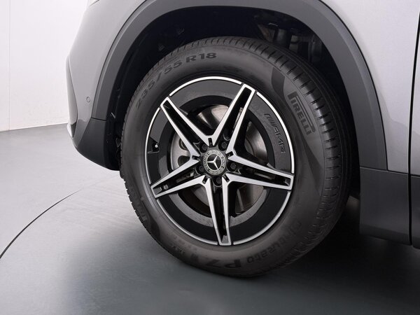 18" vijfspaaks lichtmetalen AMG-velgen