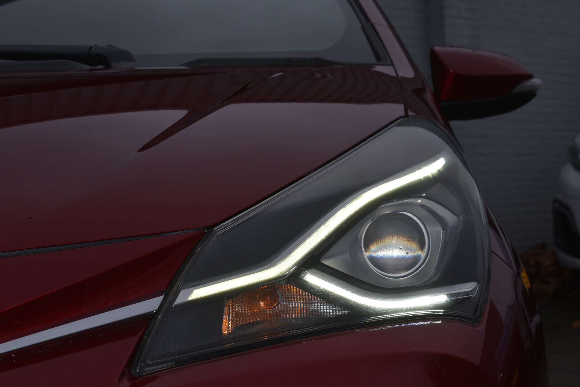 Toyota Yaris 5-deurs 1.5 Hybrid Executive Automaat 100pk - Afbeelding 2