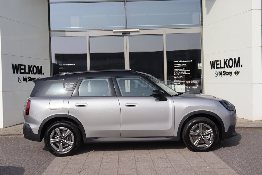 MINI Countryman 9