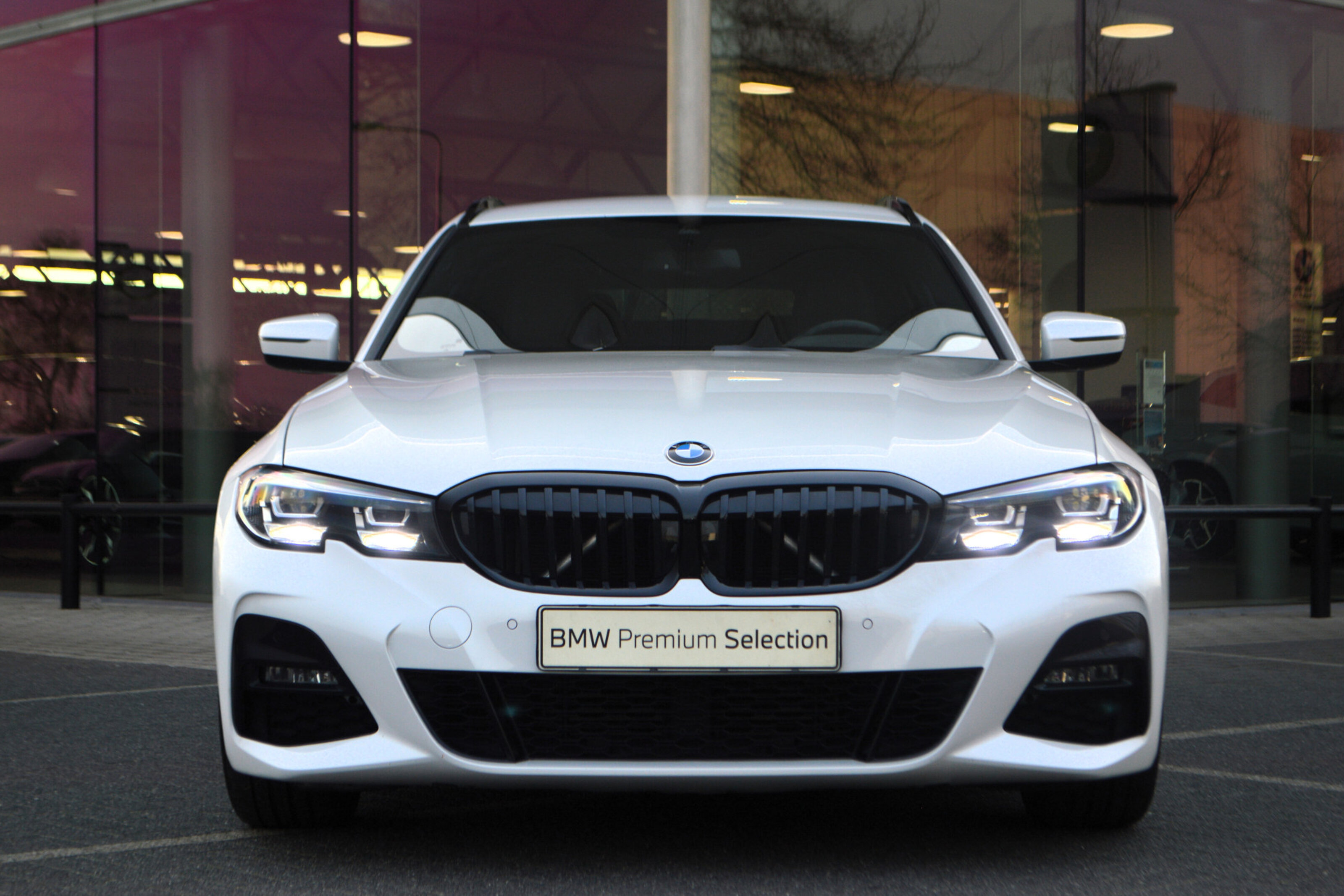 BMW 3 Serie Touring 320i Executive Edition M Sport Automaat