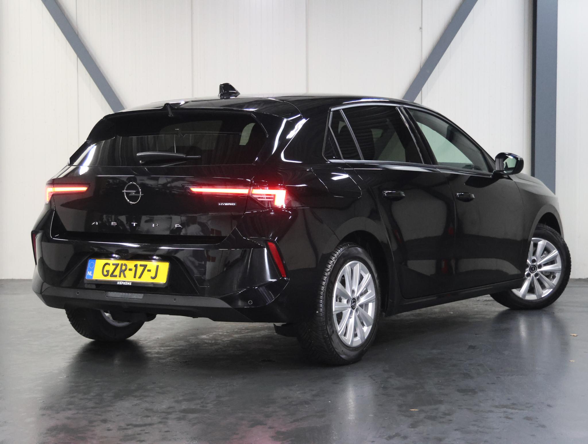 Opel Astra 1.2 145PK Turbo Hybrid Edition - Afbeelding 3