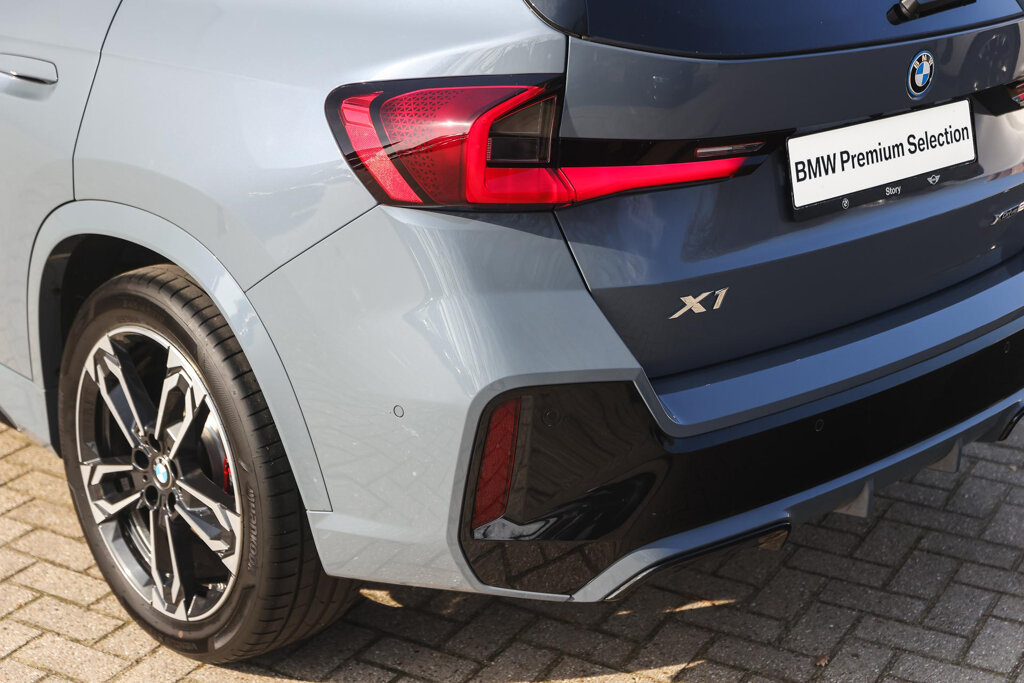 BMW X1 30