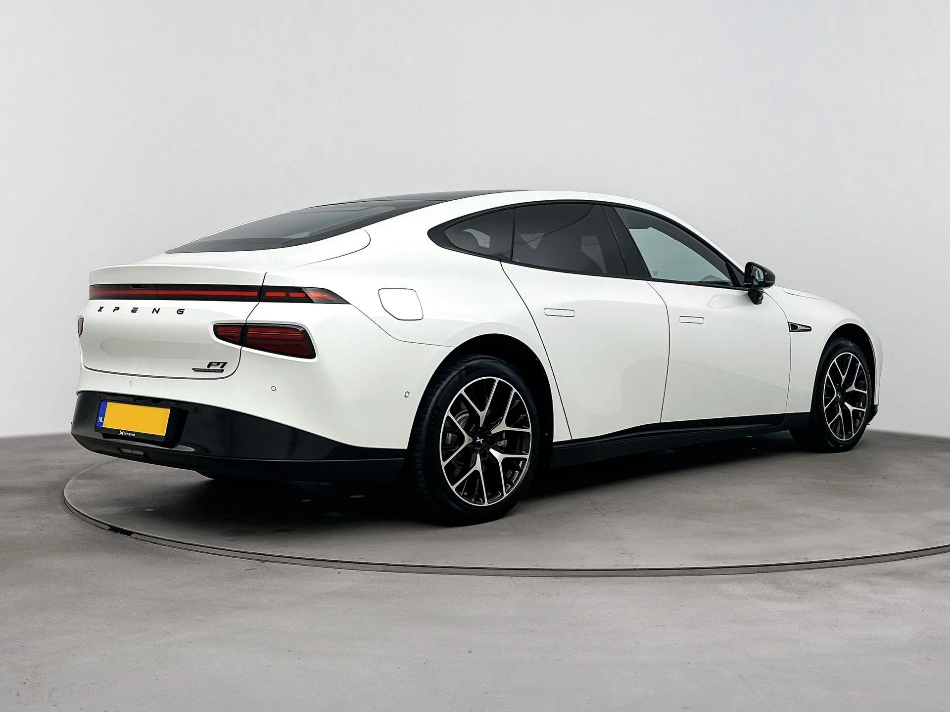 XPENG P7 RWD Long Range 86 kWh - Afbeelding 2
