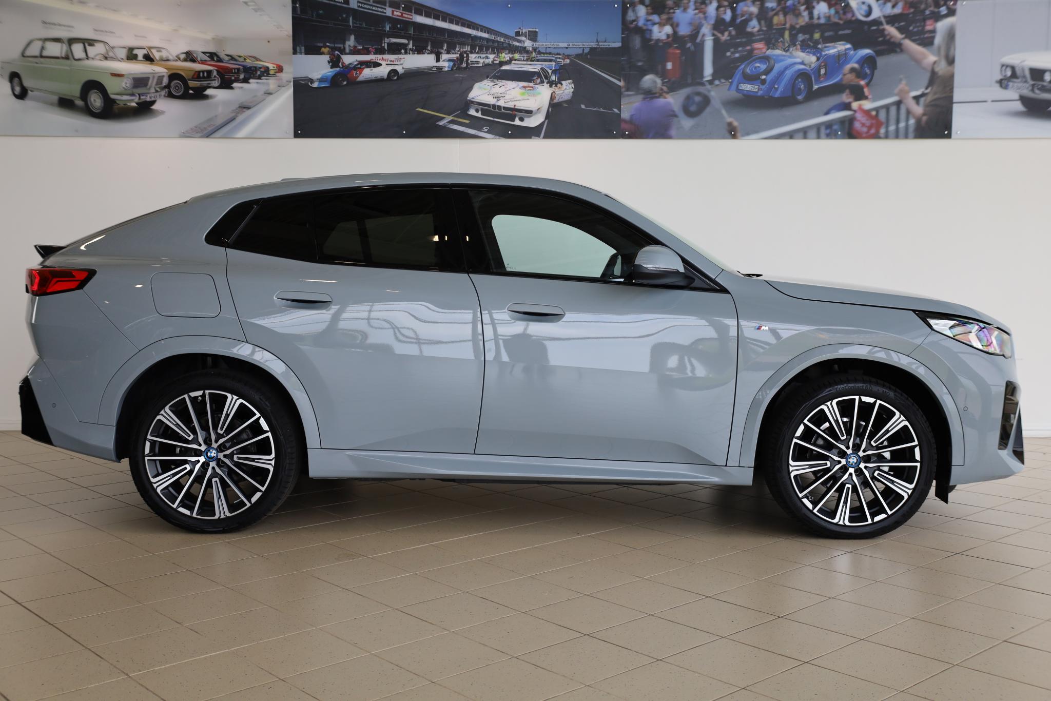 BMW iX2 eDrive20 - Afbeelding 3