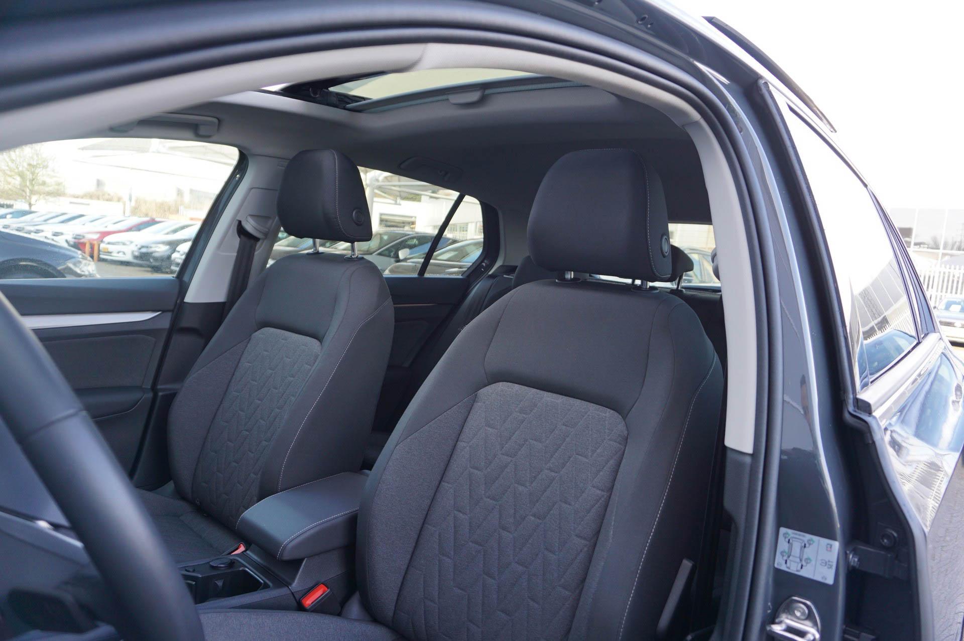 Volkswagen Golf 1.5 eHybrid 204pk Life Edition - Afbeelding 4