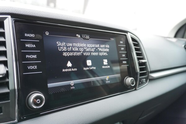 Apple Carplay/Android Auto