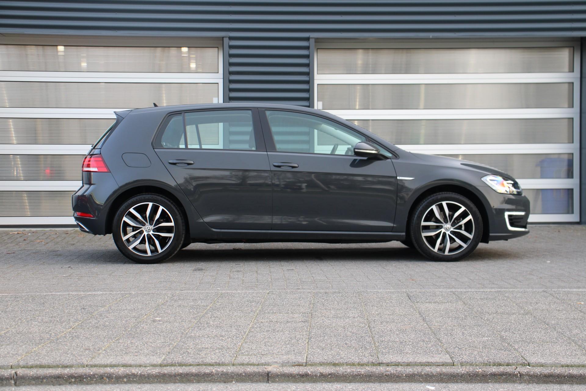Volkswagen e-Golf 136pk E-DITION 2020 36kW/h - Afbeelding 3