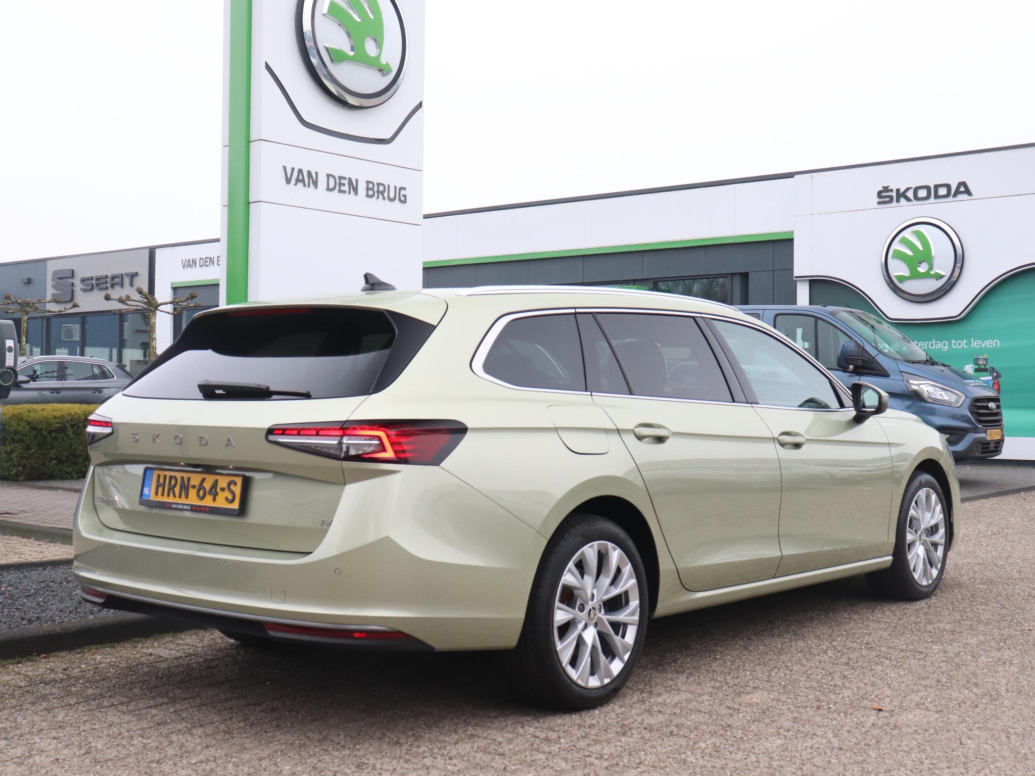 Škoda Superb Combi 1.5 TSI 204pk PHEV Laurin & Klement - Afbeelding 2