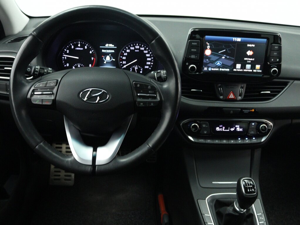 Hyundai i30 Fastback 1.0 T-GDI Premium | Trekhaak | Navigatie | Camera - Afbeelding 3