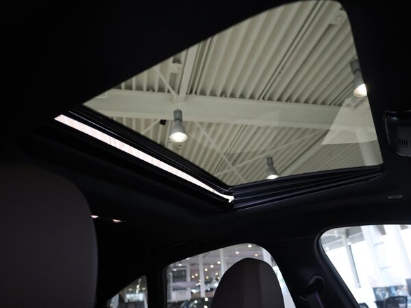 Elektrisch bediend glazen schuif-/kanteldak