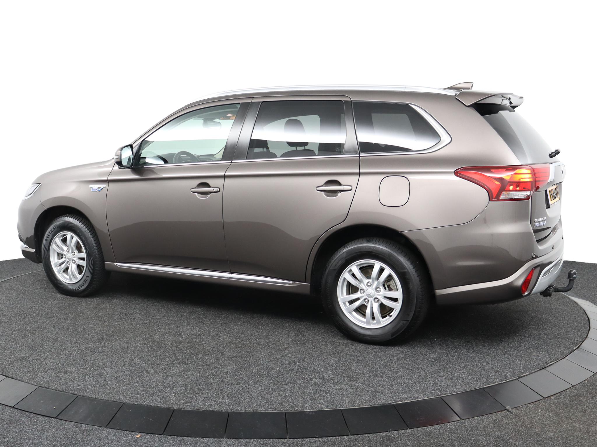 Mitsubishi Outlander 2.4 PHEV Pure - Afbeelding 3