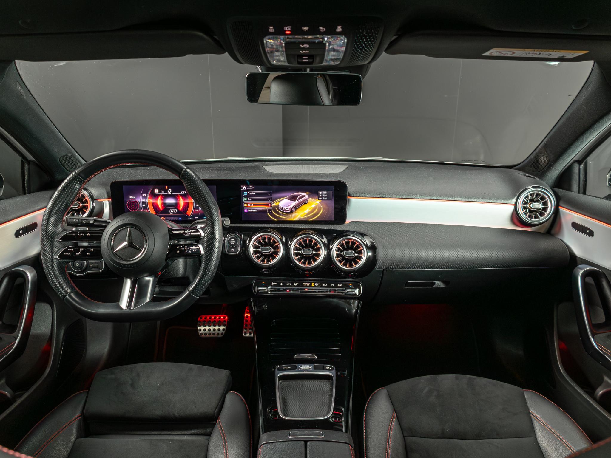 Mercedes-Benz A-Klasse 180 AMG Line - Afbeelding 3