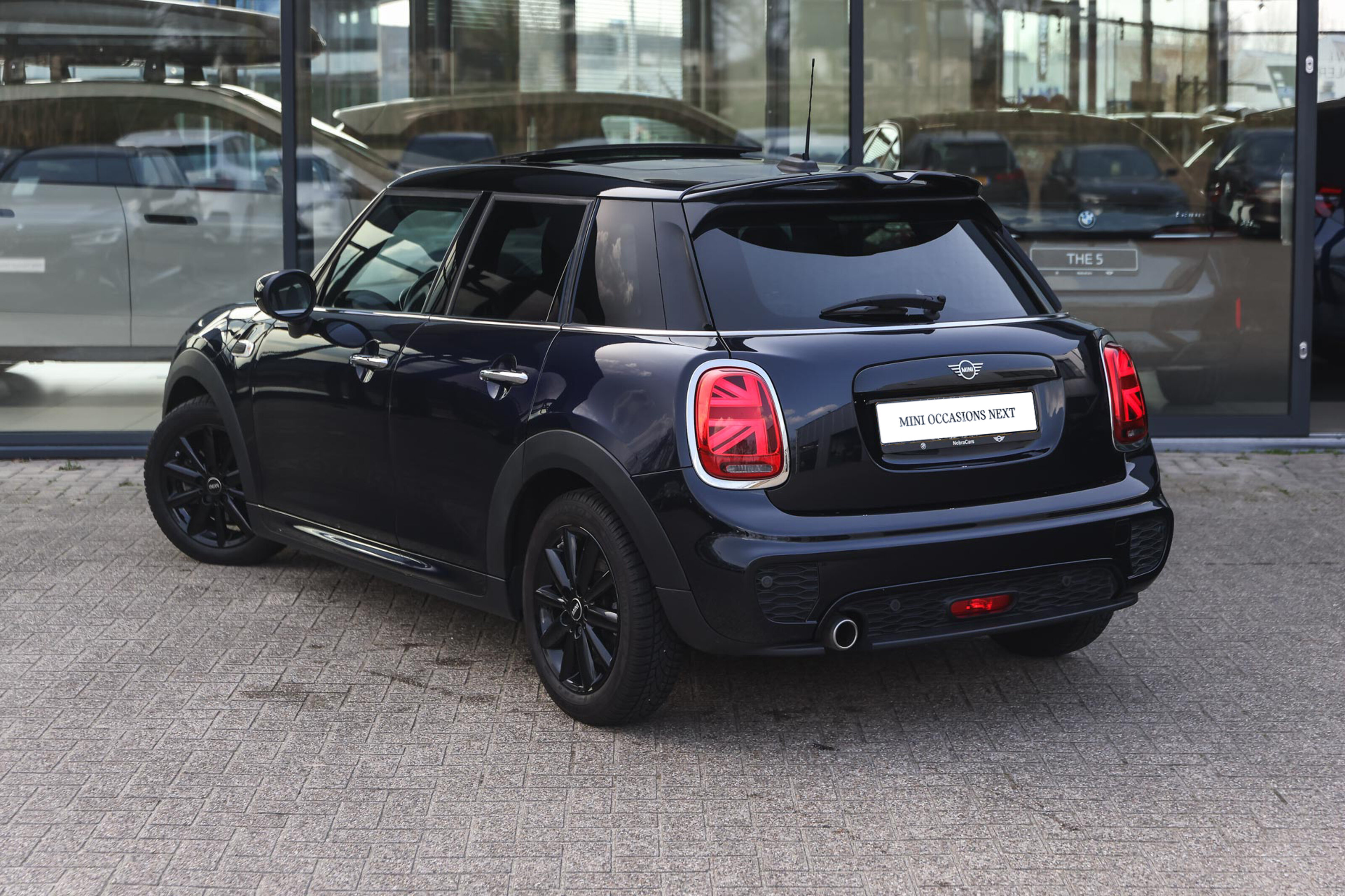 MINI Cooper Hatchback JCW