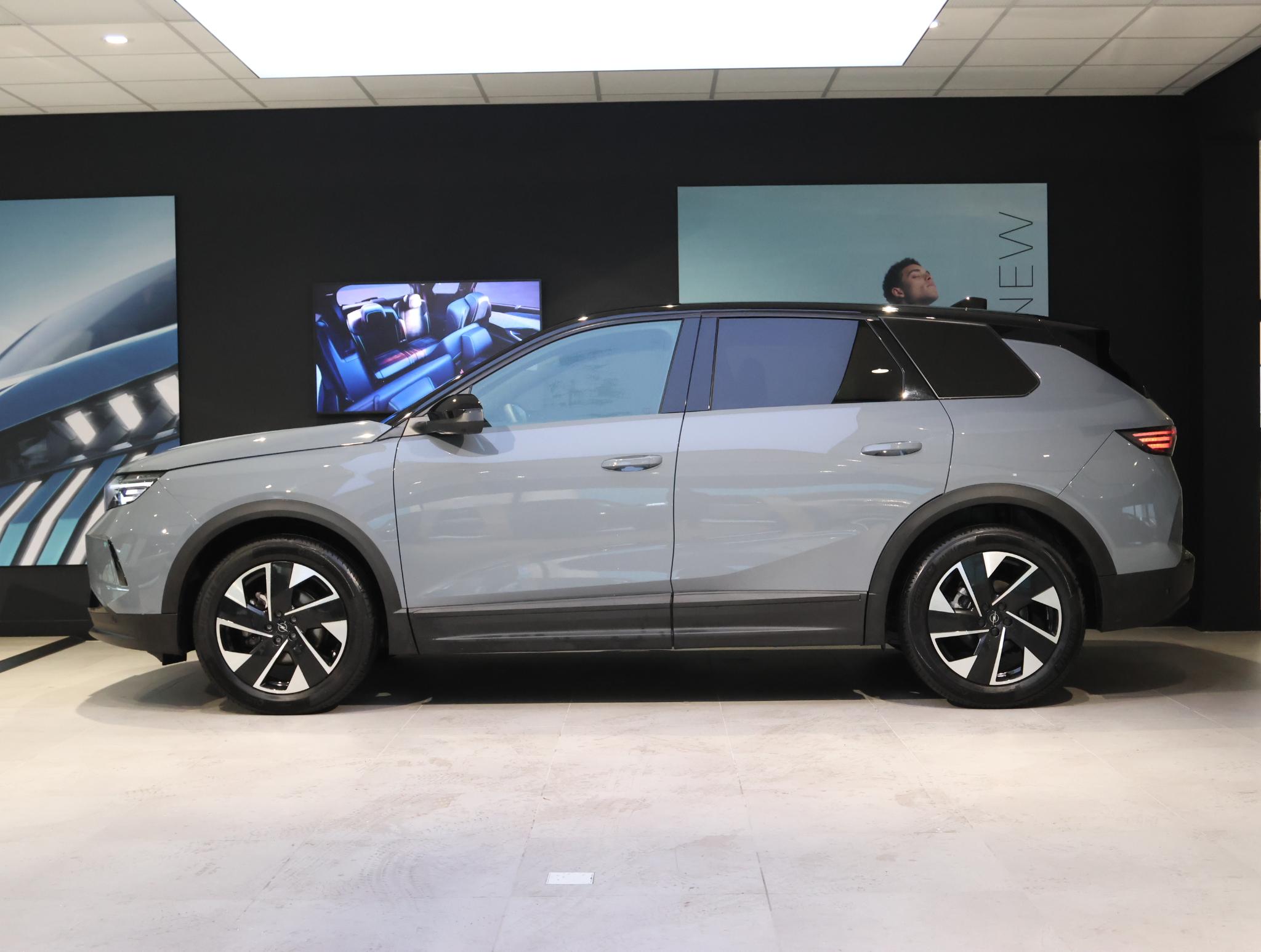 Opel Grandland SUV GS Hybrid 145 pk Automaat - Afbeelding 2