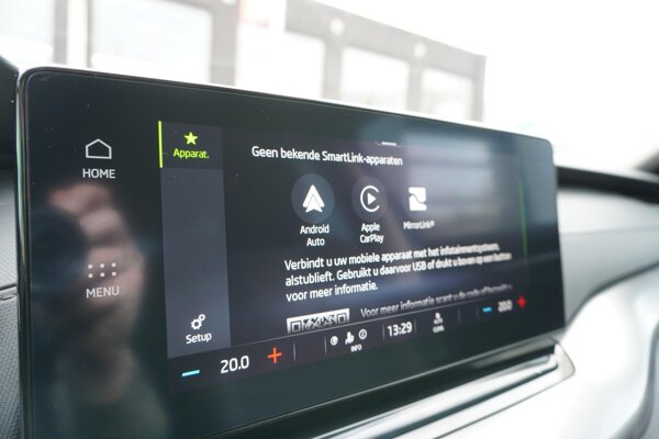 Apple Carplay/Android Auto