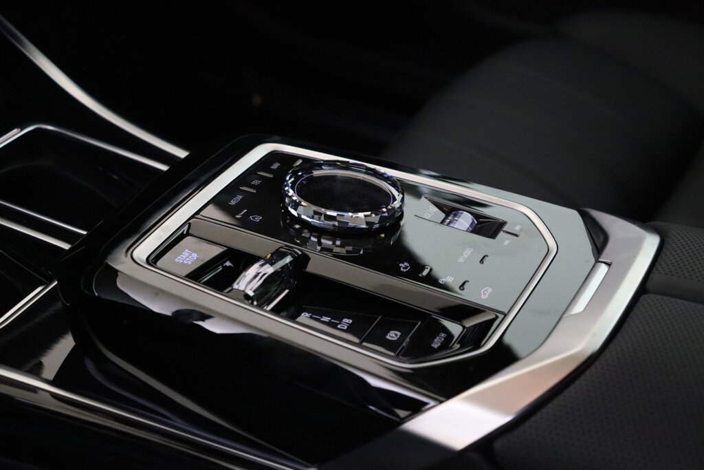BMW i7 6