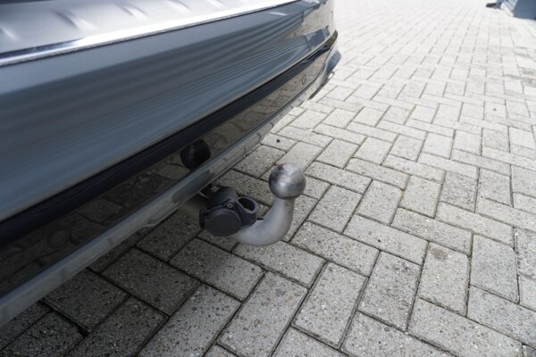 trekhaak elektrisch uitklapbaar