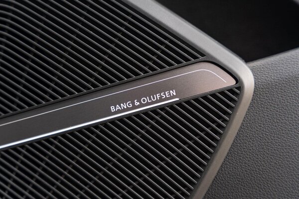 Bang & Olufsen Premium 3D