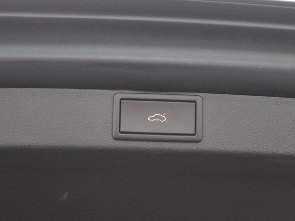 Elektrisch te openen en sluiten achterklep Elektrisch te openen en sluiten achterklep