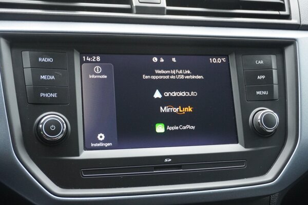 Apple Carplay/Android Auto
