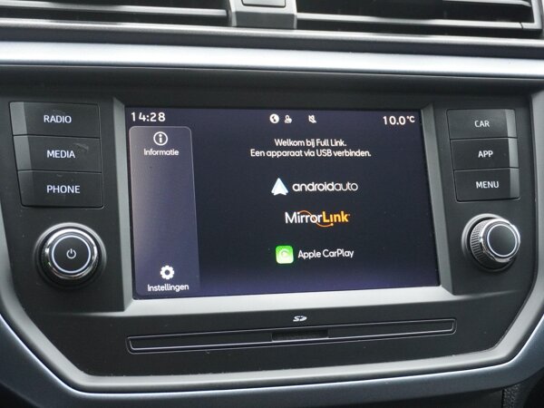 Apple Carplay/Android Auto