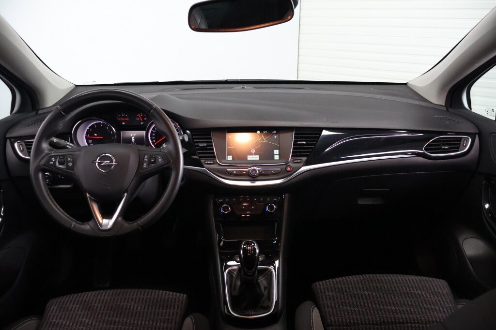 Opel Astra Sports Tourer 1.2 Business Elegance 130pk | Navigatie | Carplay | Comfortstoel - Afbeelding 2
