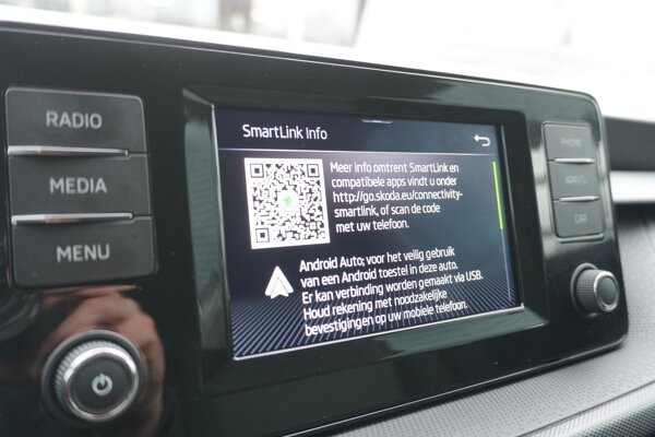 Apple Carplay/Android Auto