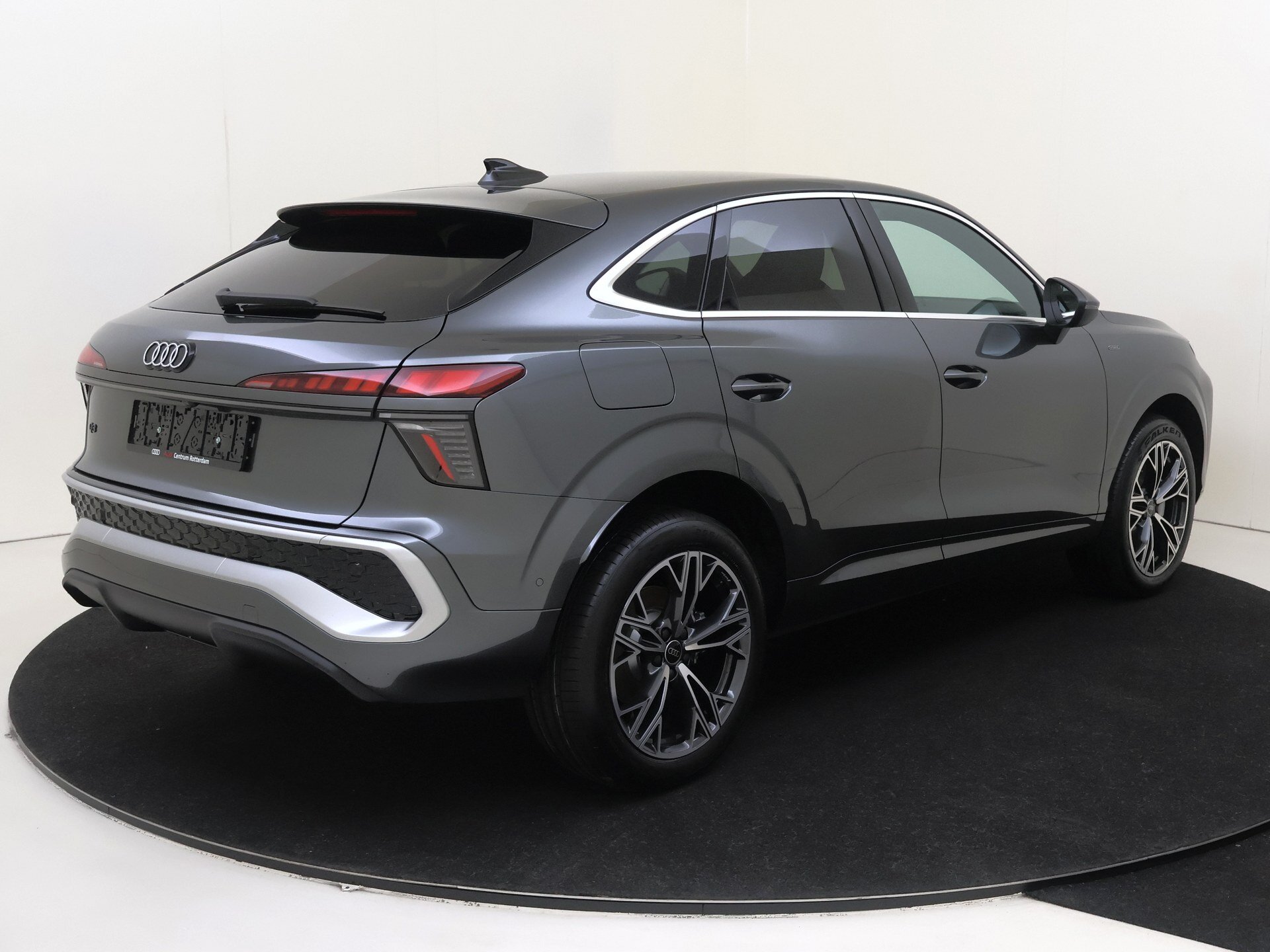 Audi Q3 Sportback e-hybrid S tronic 6 272pk - Afbeelding 2