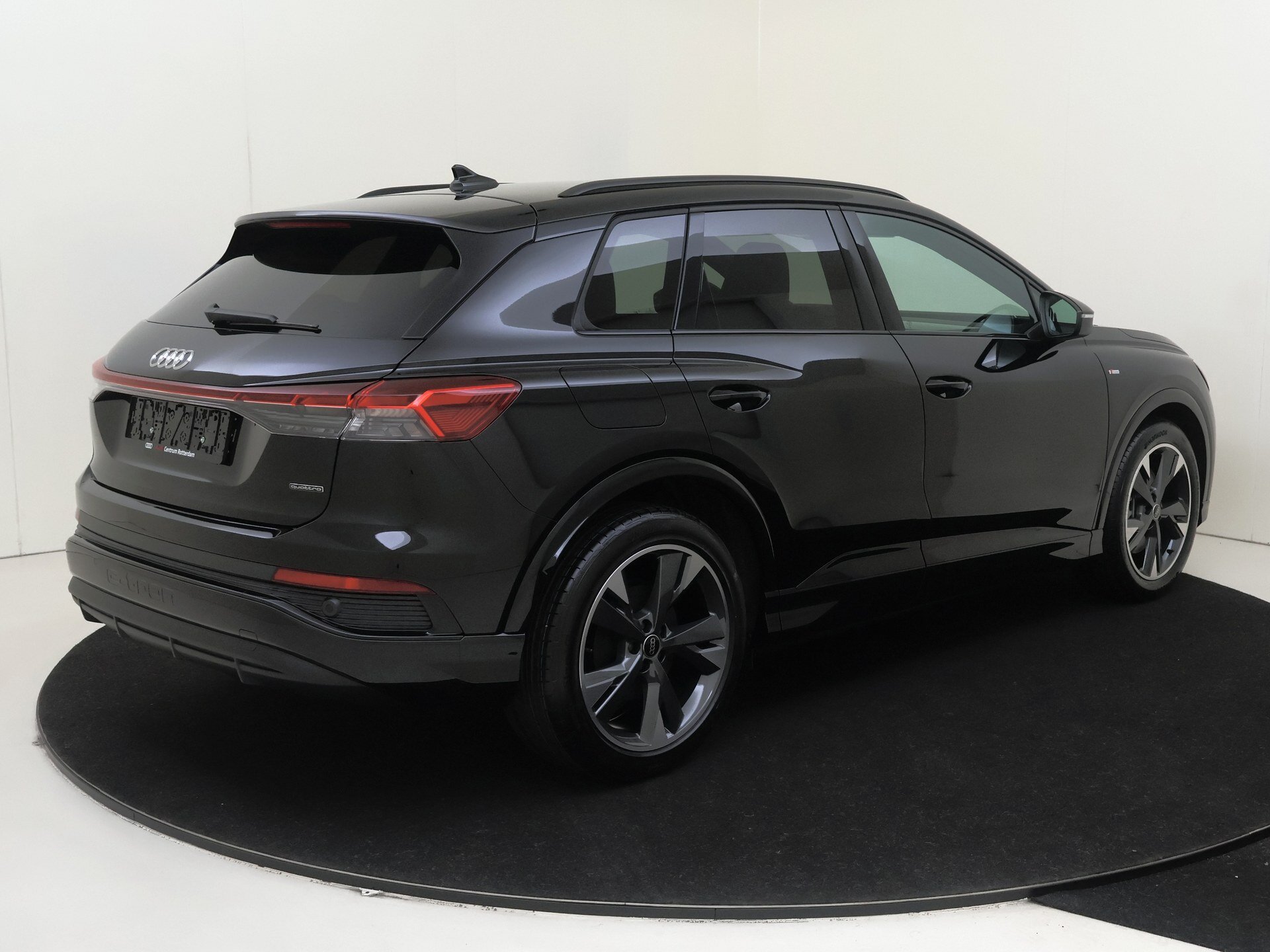 Audi Q4 e-tron 45 quattro S edition Competition - Afbeelding 2