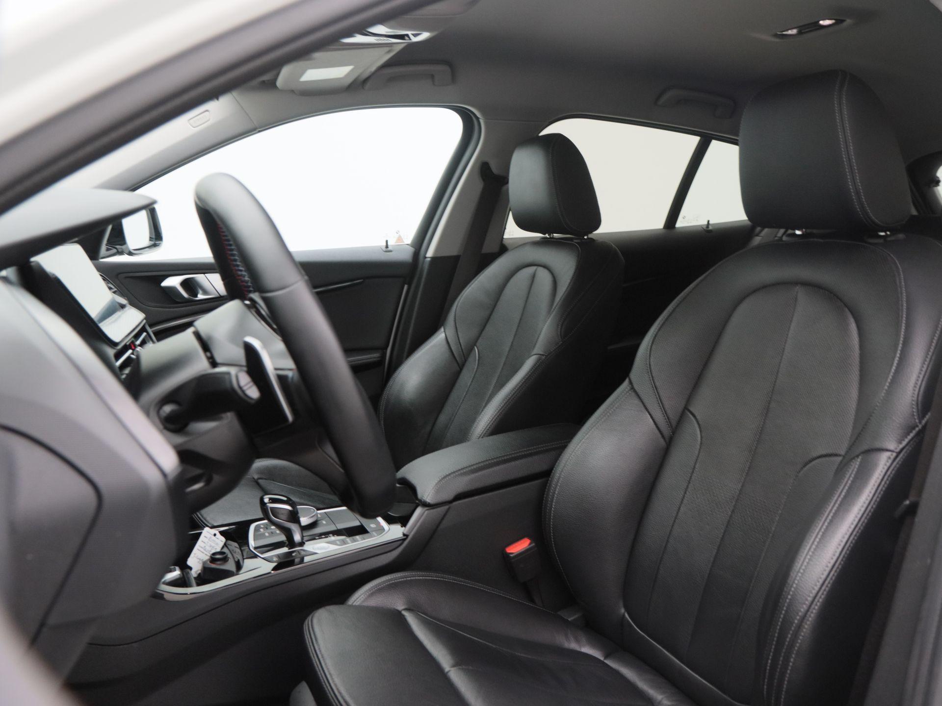 BMW 1-serie 118i 140 Pk High Executive Edition - Afbeelding 5