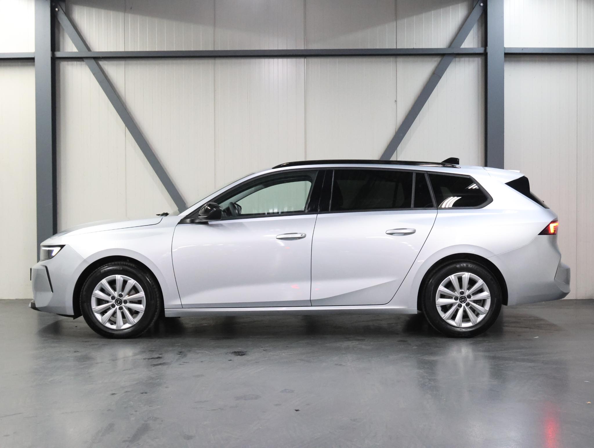 Opel Astra Sports Tourer 1.2 Business Edition 110PK - Afbeelding 2