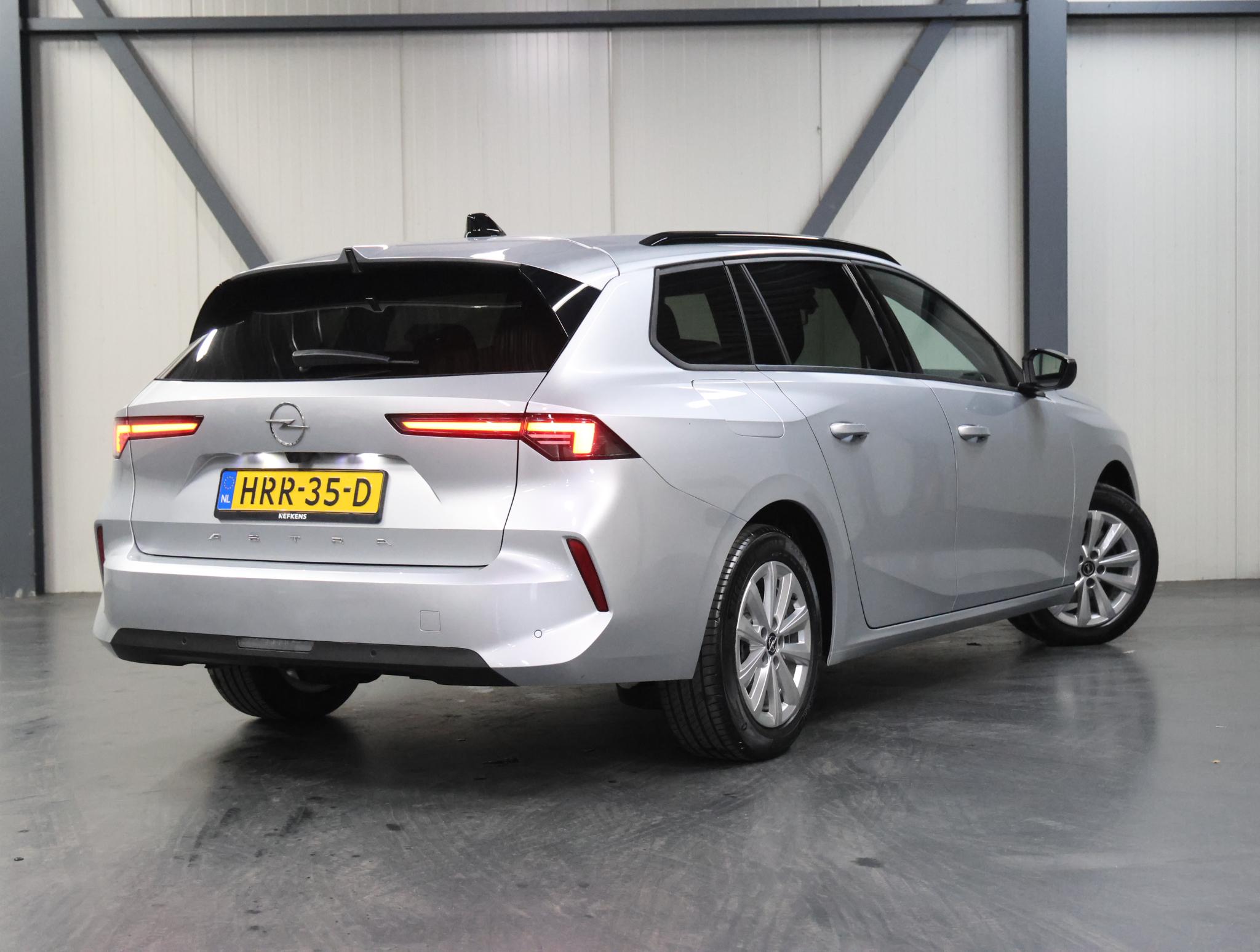 Opel Astra Sports Tourer 1.2 Business Edition 110PK - Afbeelding 3