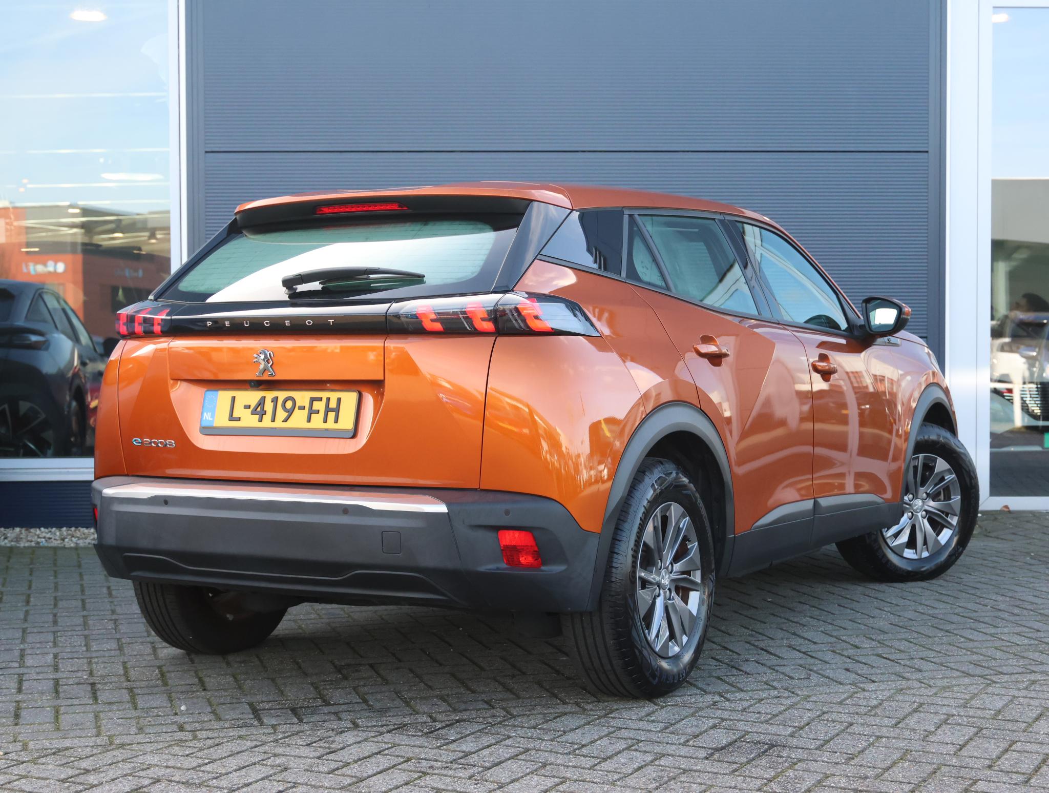 Peugeot e-2008 EV Active 50 kWh - Afbeelding 3
