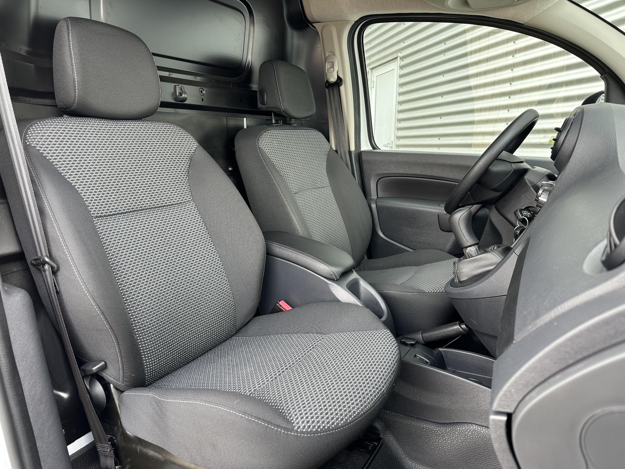 Mercedes-Benz Citan 108 CDI Airco Parkeersensoren - Afbeelding 4