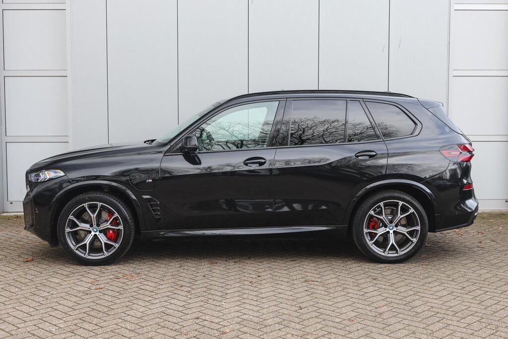 BMW X5 8
