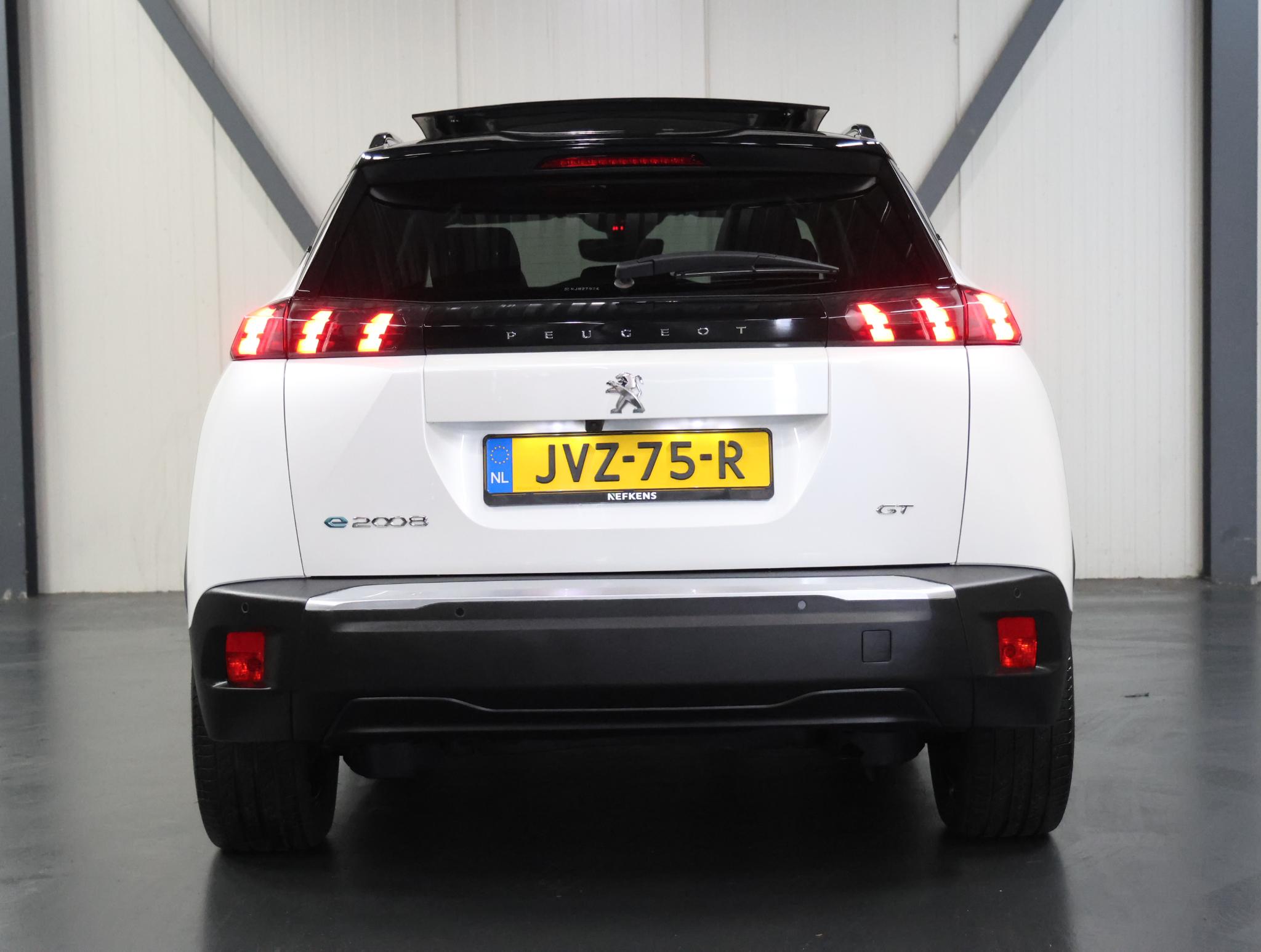 Peugeot e-2008