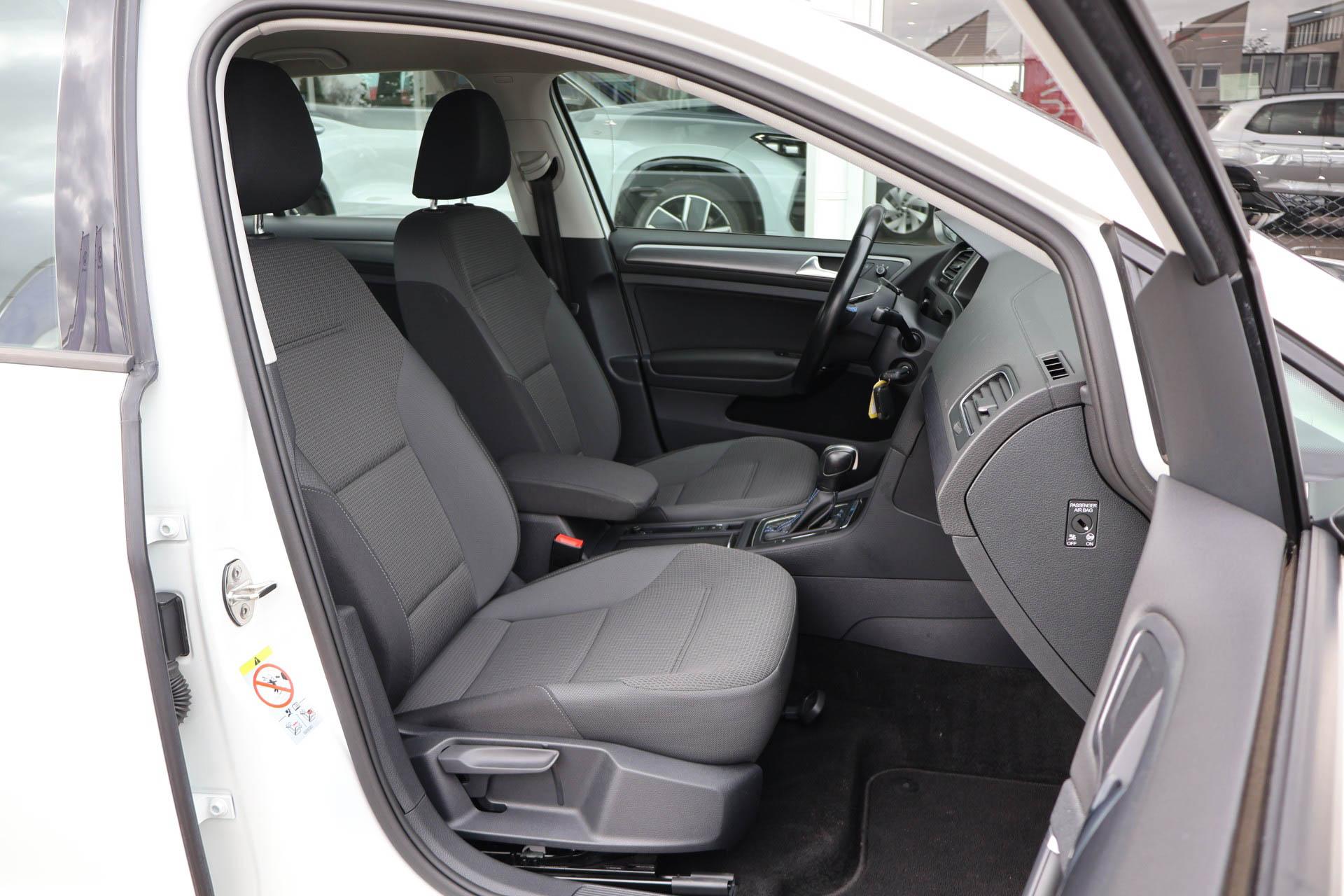 Volkswagen e-Golf 136pk E-DITION - Afbeelding 4