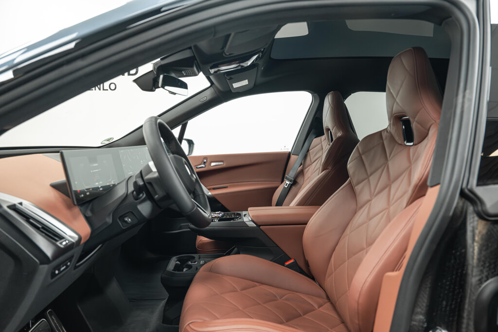 BMW iX 9