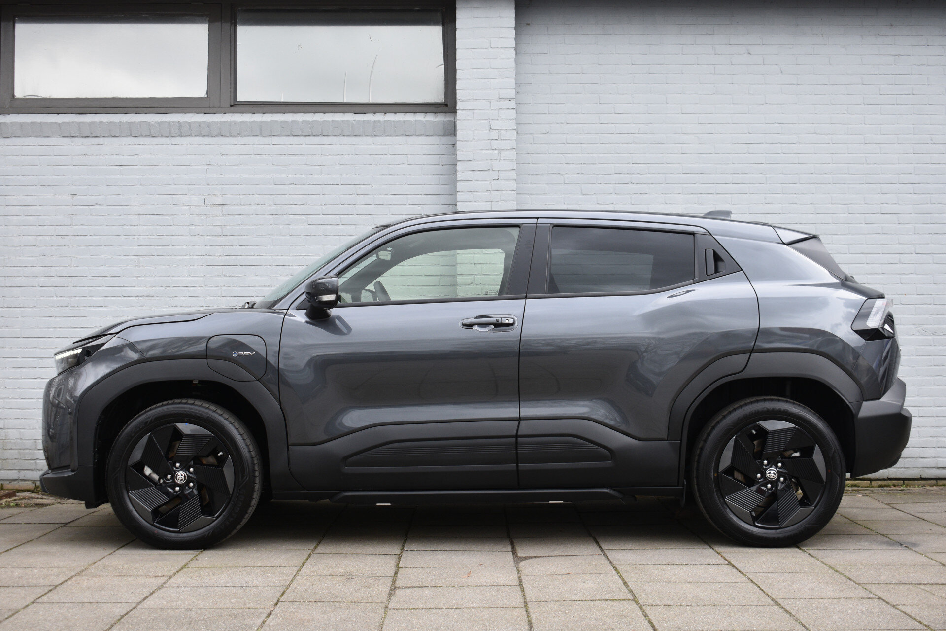 Toyota Urban Cruiser Dynamic 61 kWh Automaat 174pk - Afbeelding 3