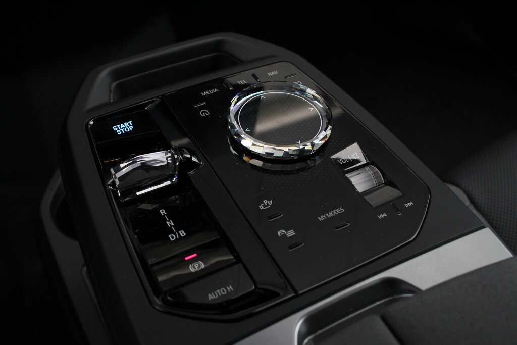 BMW iX 22