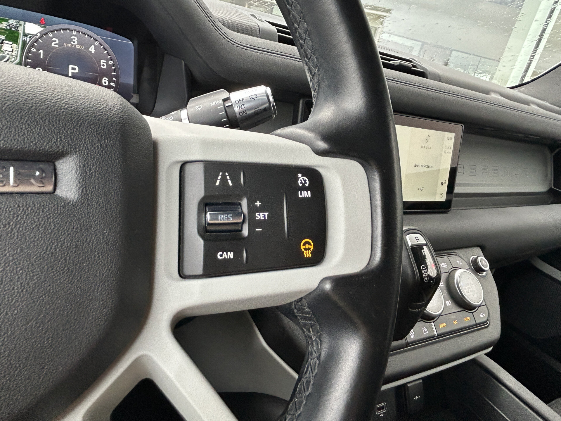 Land Rover Defender 110 P400e 404pk AWD 110 - Afbeelding 4