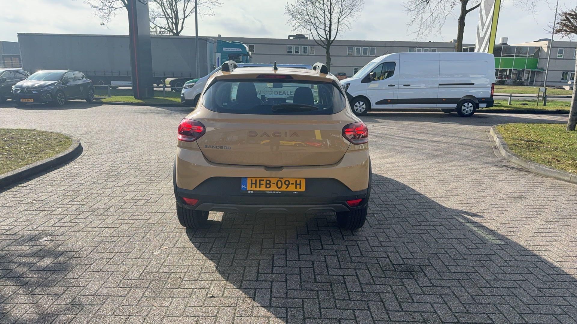 Dacia Sandero Stepway TCe 90 automaat extreme - Afbeelding 4