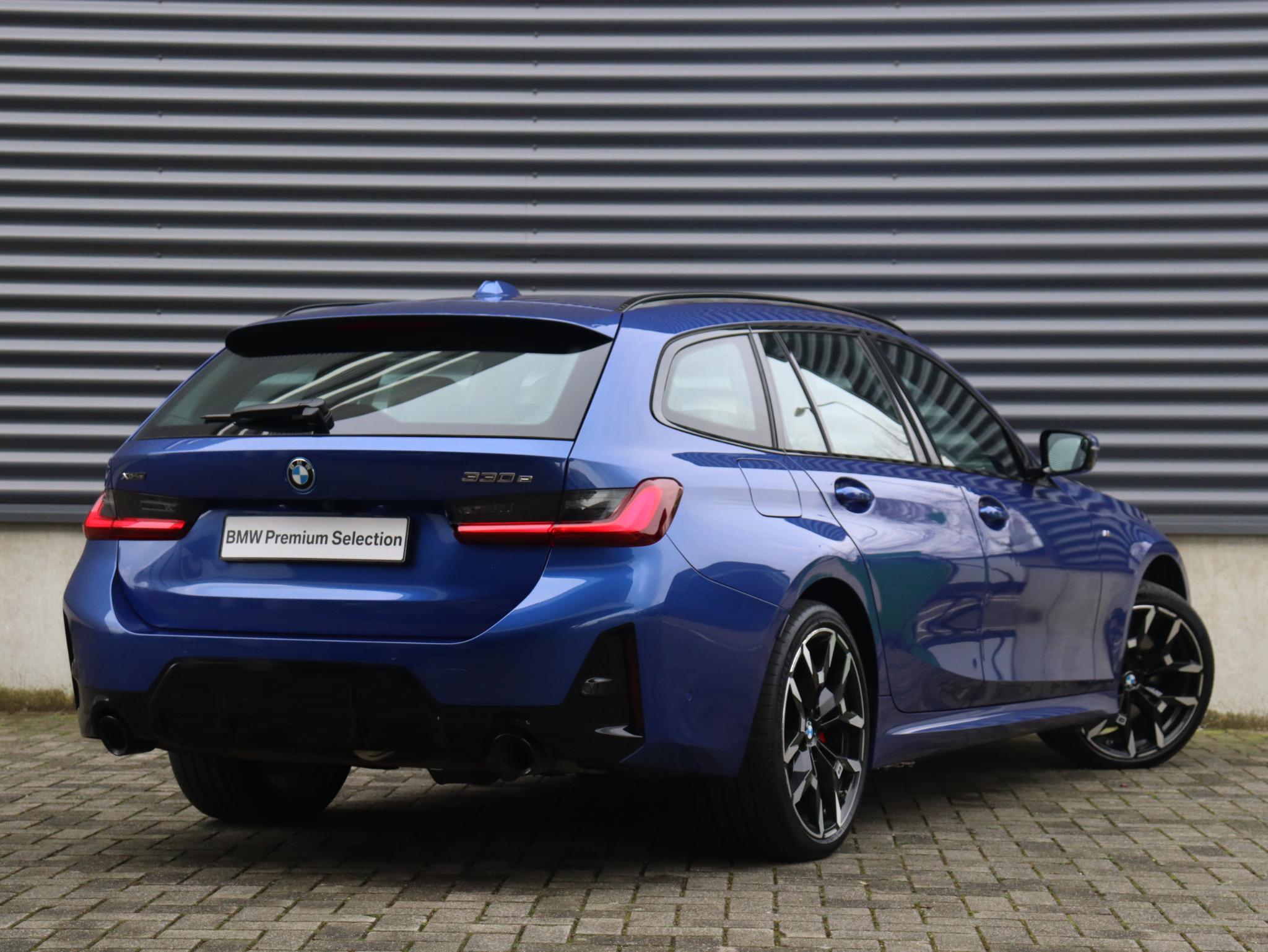 BMW 3 Serie Touring 330e xDrive - Afbeelding 2