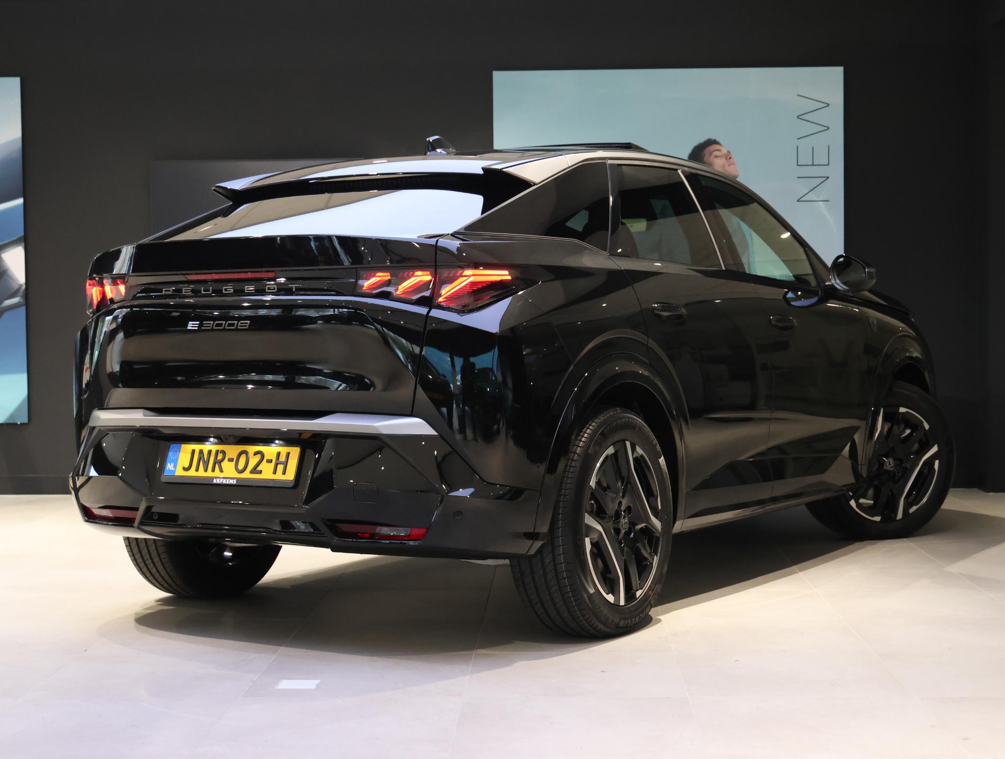 Peugeot e-3008 SUV GT Avantage 210 73 kWh - Afbeelding 3